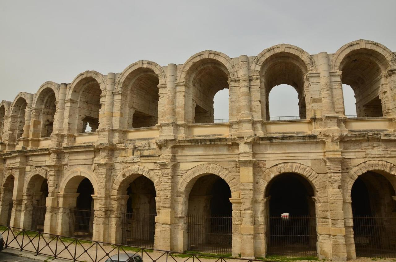 La Pitchoun Des Arenes Villa Арл Екстериор снимка